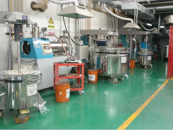 水性涂料生產(chǎn)設(shè)備有哪些？